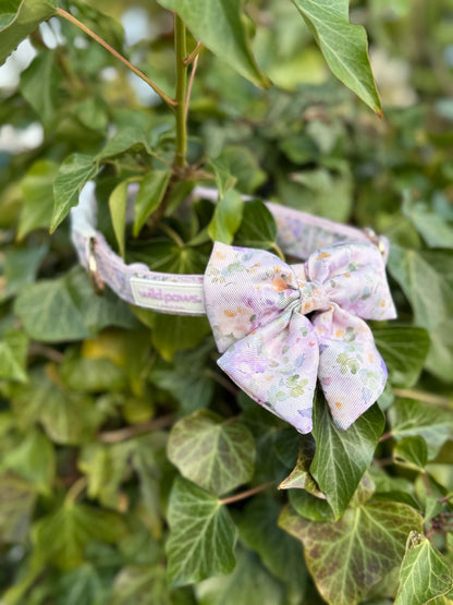 Vintage Violets Adjustable Collar