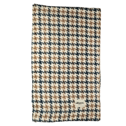 Acorn Acres Blanket - Cosy Size