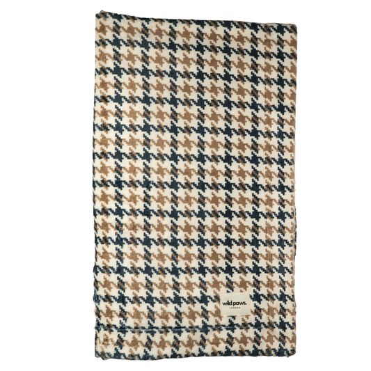 Acorn Acres Blanket - Cosy Size
